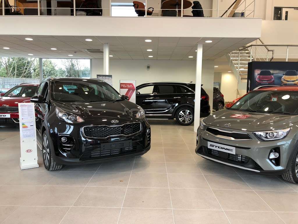 Bromley Kia Chinese Garage 2a Stone Park Ave, Beckenham BR3 3LS, UK