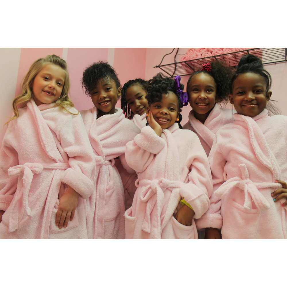 Girls Glam Spa & Party Boutique | 7906 High School Rd, Elkins Park, PA 19027, USA | Phone: (215) 277-7105