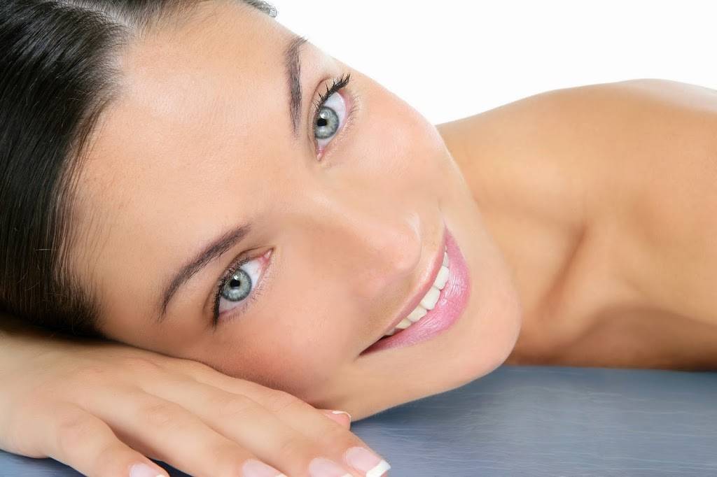Hand & Stone Massage and Facial Spa | 11120 S Twenty Mile Rd, Parker, CO 80134, USA | Phone: (720) 644-9598