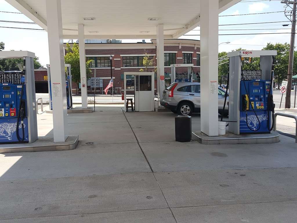 Exxon | 0000, 11 E Demarest Ave, Englewood, NJ 07631, USA | Phone: (201) 567-5475