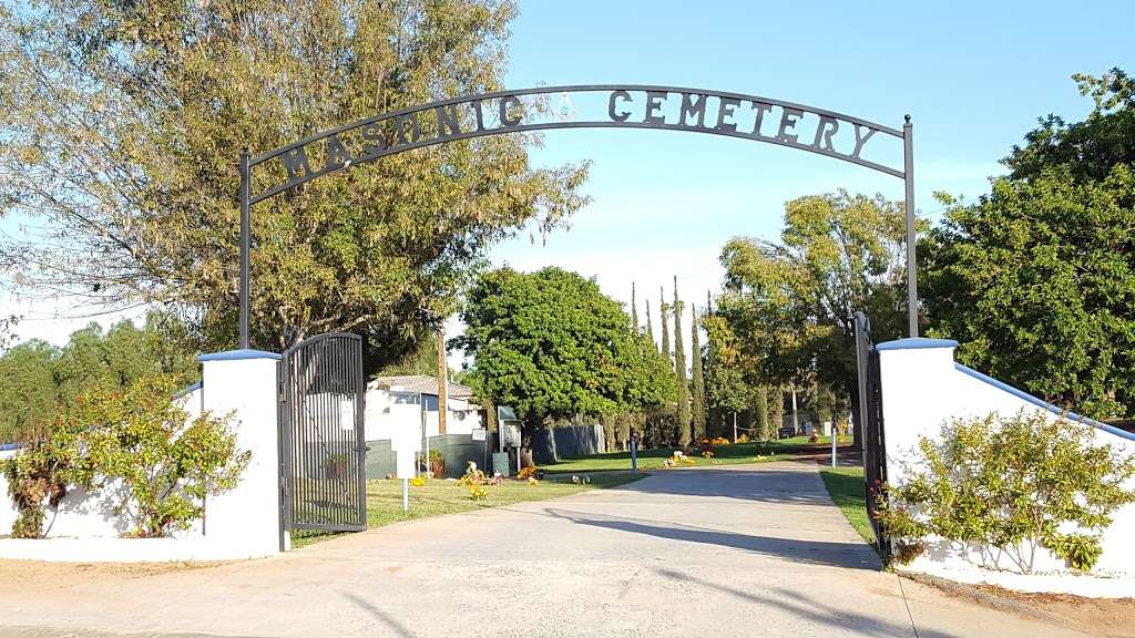 Fallbrook Masonic Cemetery | 1177 Santa Margarita Dr, Fallbrook, CA 92028 | Phone: (760) 723-0492