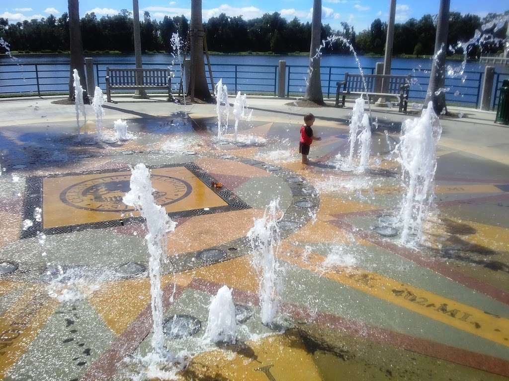 Lakeside Promenade Fountain | 674 Front St, Celebration, FL 34747, USA