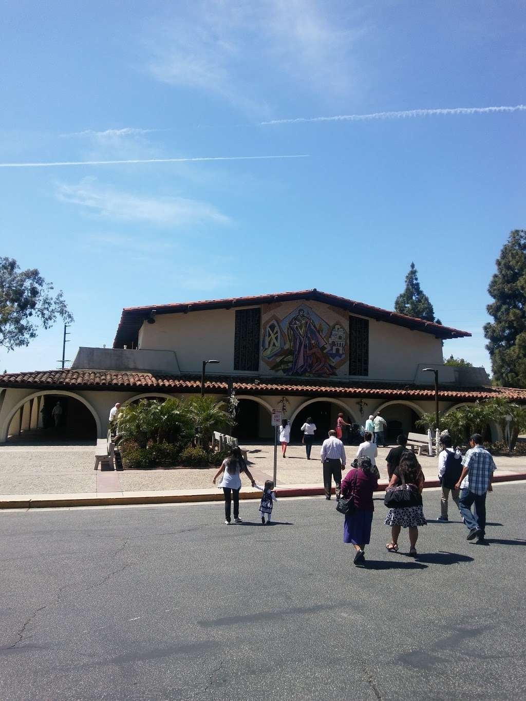 St. Mary Magdalen Church | 25 N Las Posas Rd, Camarillo, CA 93010, USA | Phone: (805) 484-0532