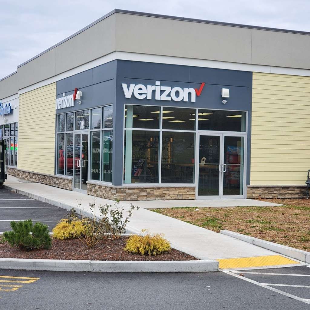 Verizon Authorized Retailer, TCC | 704 County St, Taunton, MA 02780, USA | Phone: (508) 822-3900