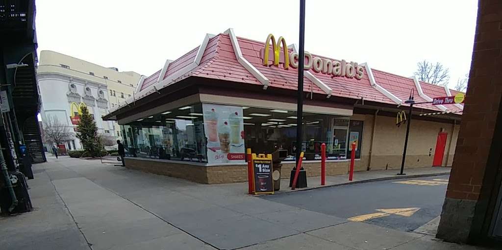 McDonalds - cafe  | Photo 2 of 10 | Address: 1380 Broadway, Brooklyn, NY 11221, USA | Phone: (718) 573-8797
