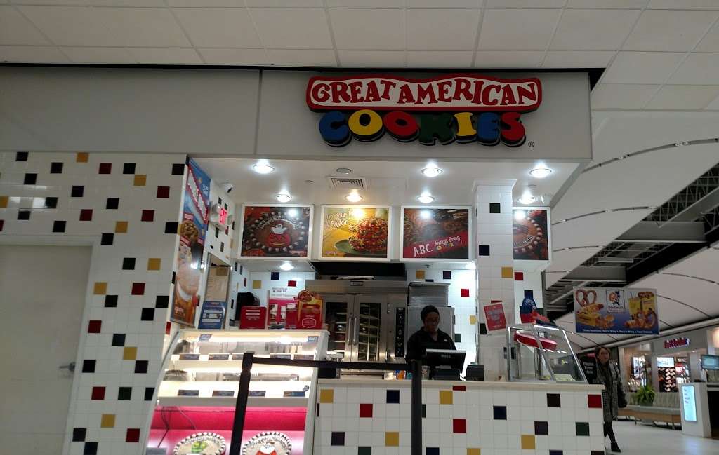 Great American Cookies | 1400 Willowbrook Mall, Wayne, NJ 07470, USA | Phone: (973) 785-0059