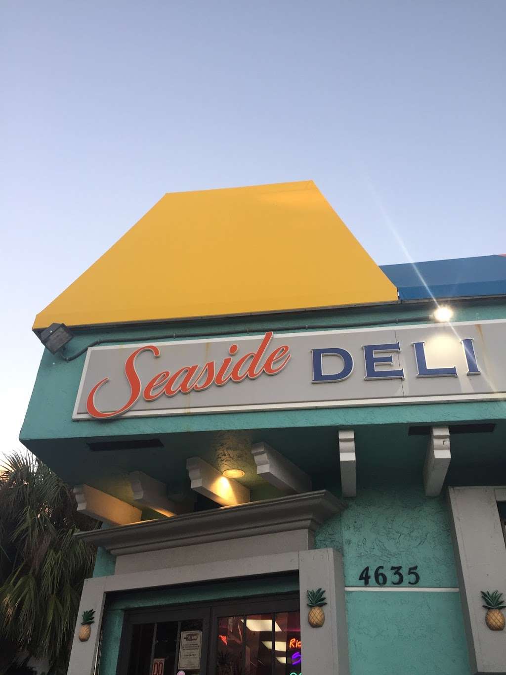 Seaside Deli & Market | 4635 N Ocean Blvd, Boynton Beach, FL 33435, USA | Phone: (561) 272-5300