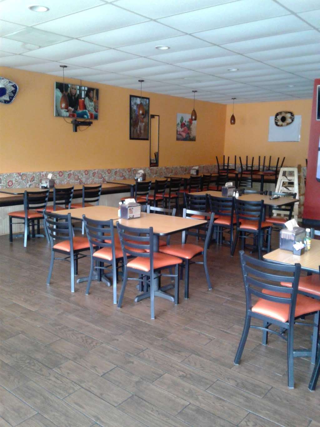 Mi Ranchito Alegre | 327 Manassas Dr, Manassas Park, VA 20111, USA | Phone: (571) 292-1727