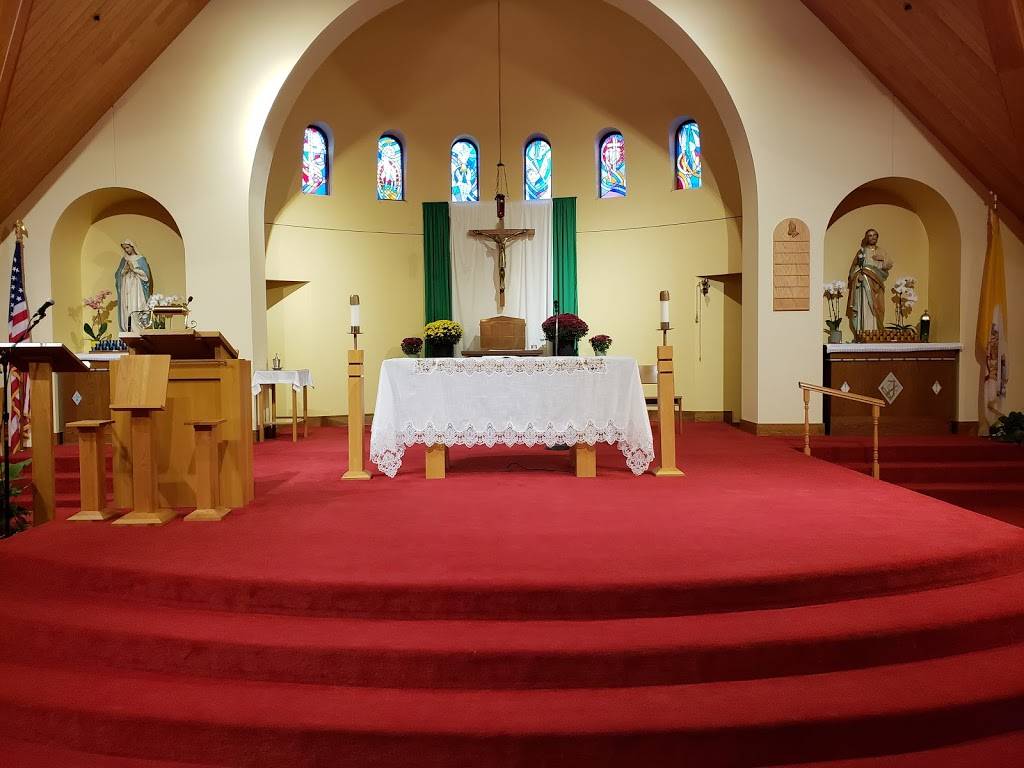 St Jeromes Catholic Church | 380 Roselawn Ave E, St Paul, MN 55117, USA | Phone: (651) 771-1209