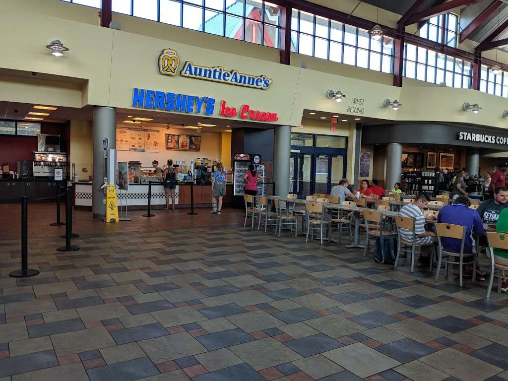 Auntie Annes | 3744 N Hess Rd Milepost 172.3, Waterfall, PA 16689, USA | Phone: (717) 485-4254