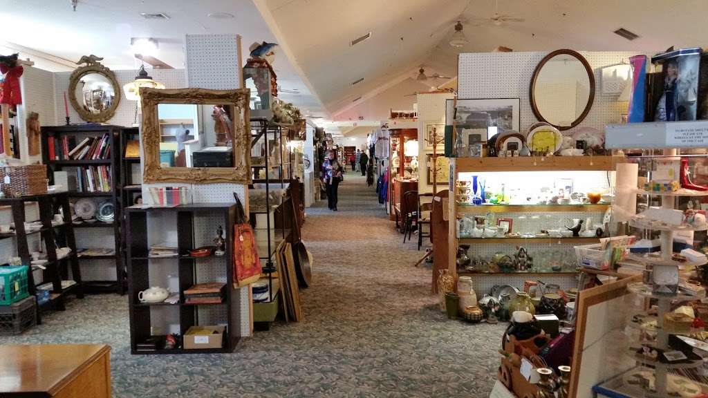 Days Of Olde Antique Center | 110 S New York Rd, Galloway, NJ 08205, USA | Phone: (609) 652-7011