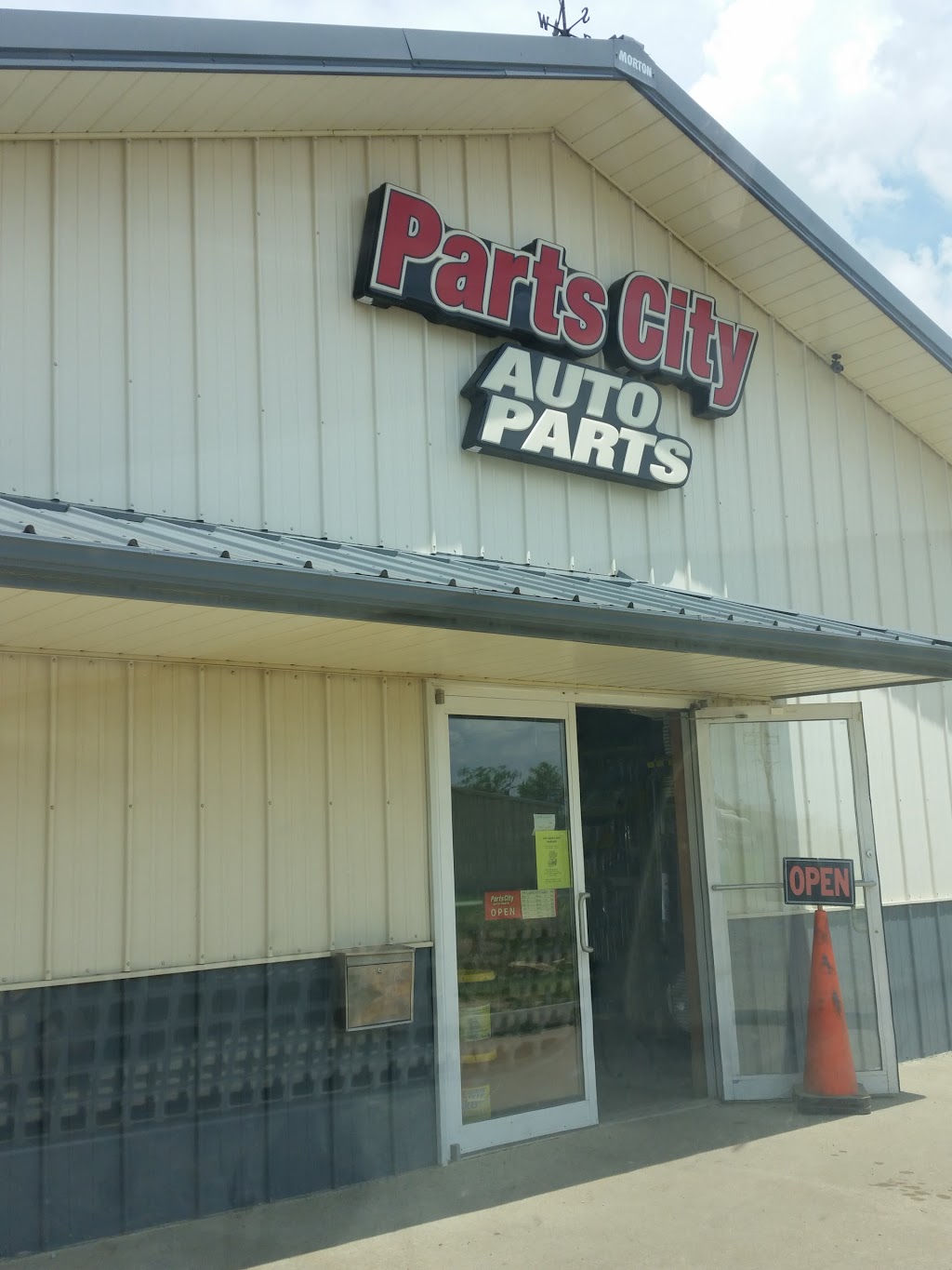 Parts City Auto Parts - Jims Parts City | 1003 Walnut St, Oskaloosa, KS 66066, USA | Phone: (785) 863-2189