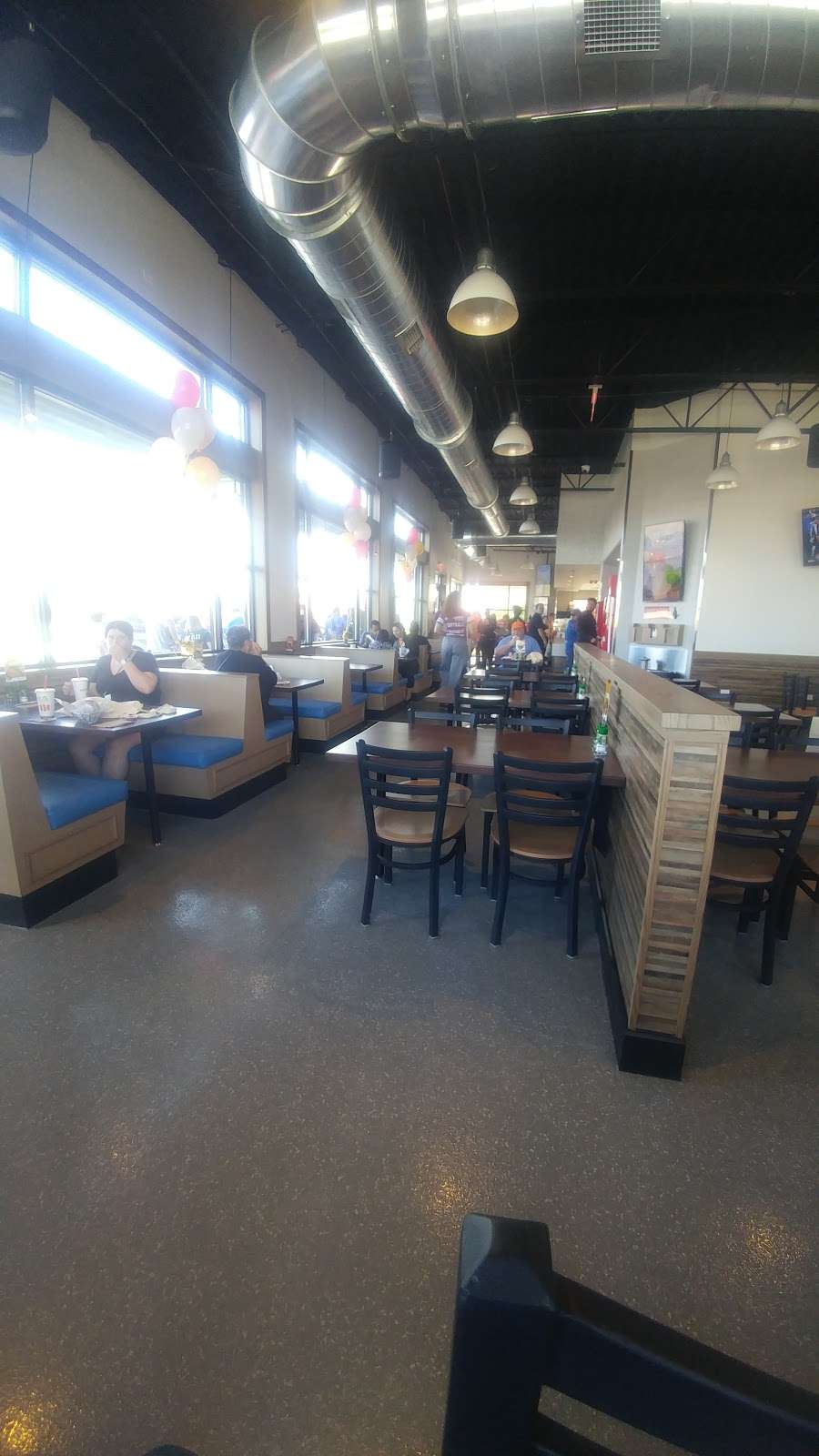 PDQ Restaurant | 15646 South La Grange Road, Orland Park, IL 60462, USA | Phone: (708) 675-4209