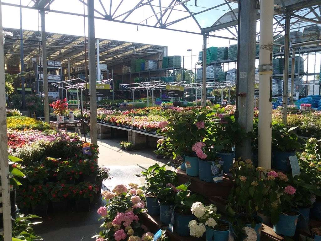 Garden Center at The Home Depot | 1530 8th St Dr SE, Hickory, NC 28602, USA | Phone: (828) 327-9200