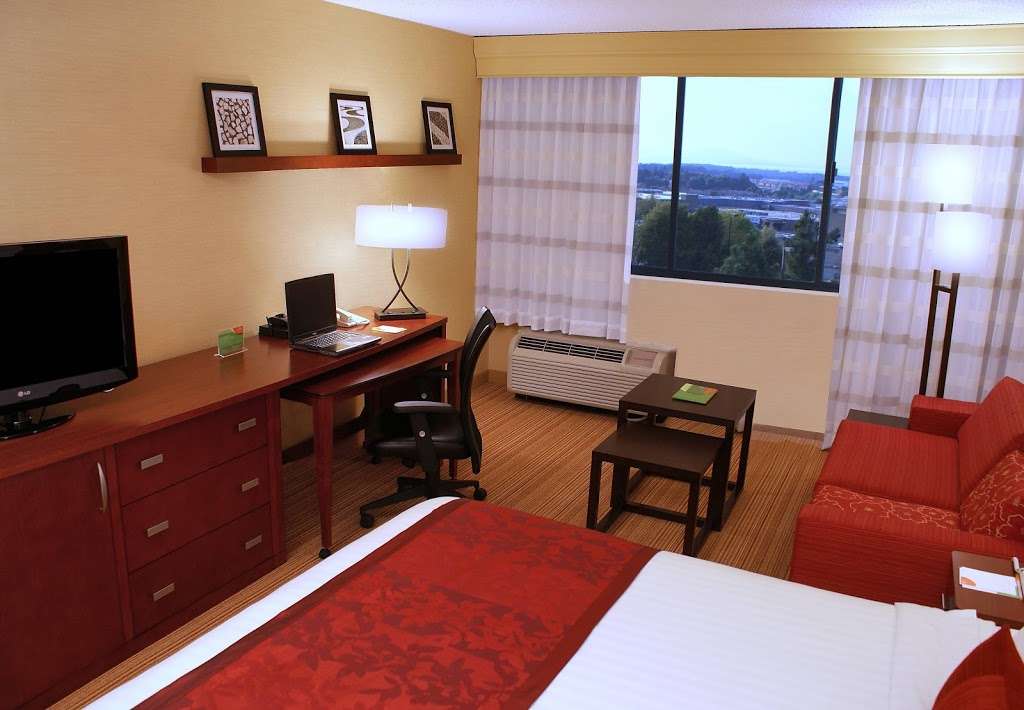 Courtyard by Marriott Richmond Berkeley | 3150 Garrity Way, Richmond, CA 94806 | Phone: (510) 262-0700