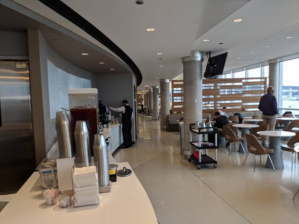 ADMIRALS Club - Terminal G | Chicago, IL 60666, USA