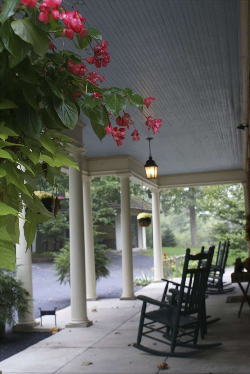 Rocky Springs Bed and Breakfast | 1441 Millport Rd, Lancaster, PA 17602, USA | Phone: (717) 509-6800
