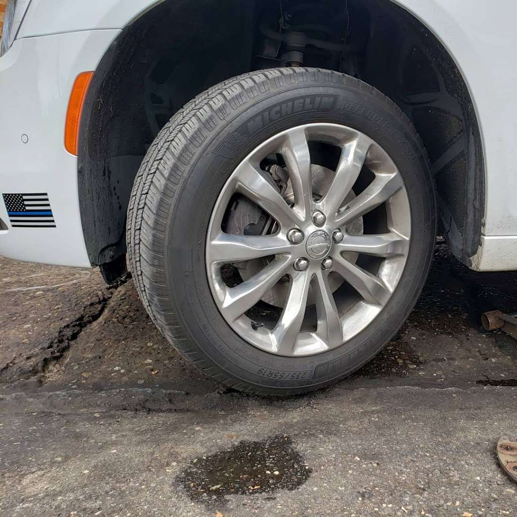 Friends Auto & Body & Tire Repair | 2201 W Atlantic St, Philadelphia, PA 19140, USA | Phone: (267) 269-6805
