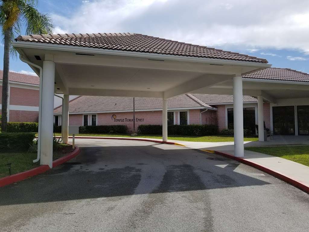 Temple Torat Emet | 8600 Jog Rd, Boynton Beach, FL 33472 | Phone: (561) 369-1112