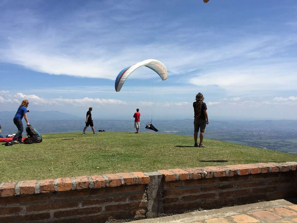 Pennsylvania Paragliding | 3961 Mountain View Dr, Danielsville, PA 18038, USA | Phone: (610) 392-0050
