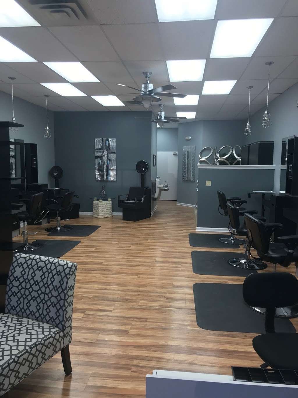 Lavish Lounge Salon | 1444 Pottstown Pike, West Chester, PA 19380 | Phone: (610) 679-5115