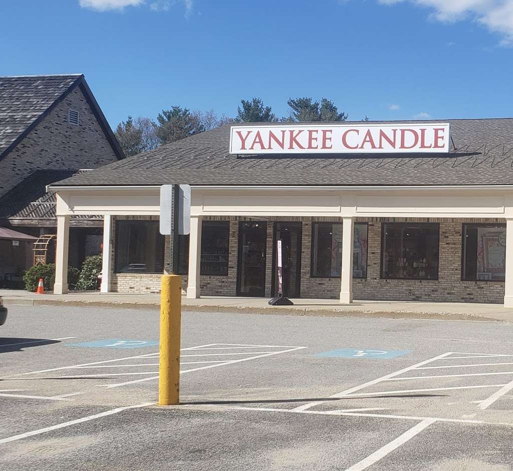 Yankee Candle | 295 Old Oak St, Pembroke, MA 02359, USA | Phone: (781) 826-4575