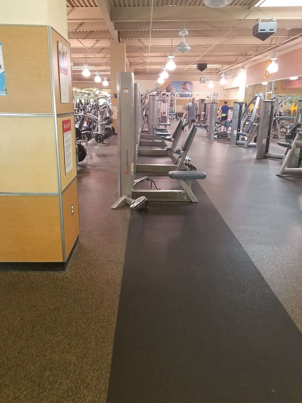 24 Hour Fitness | 324 Sycamore Ave, Vista, CA 92083, USA | Phone: (760) 666-6077