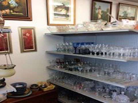 The Family Garage Sale Store.antiques/collectibles/resale shop | 620 E Hawley St, Mundelein, IL 60060 | Phone: (224) 778-5488