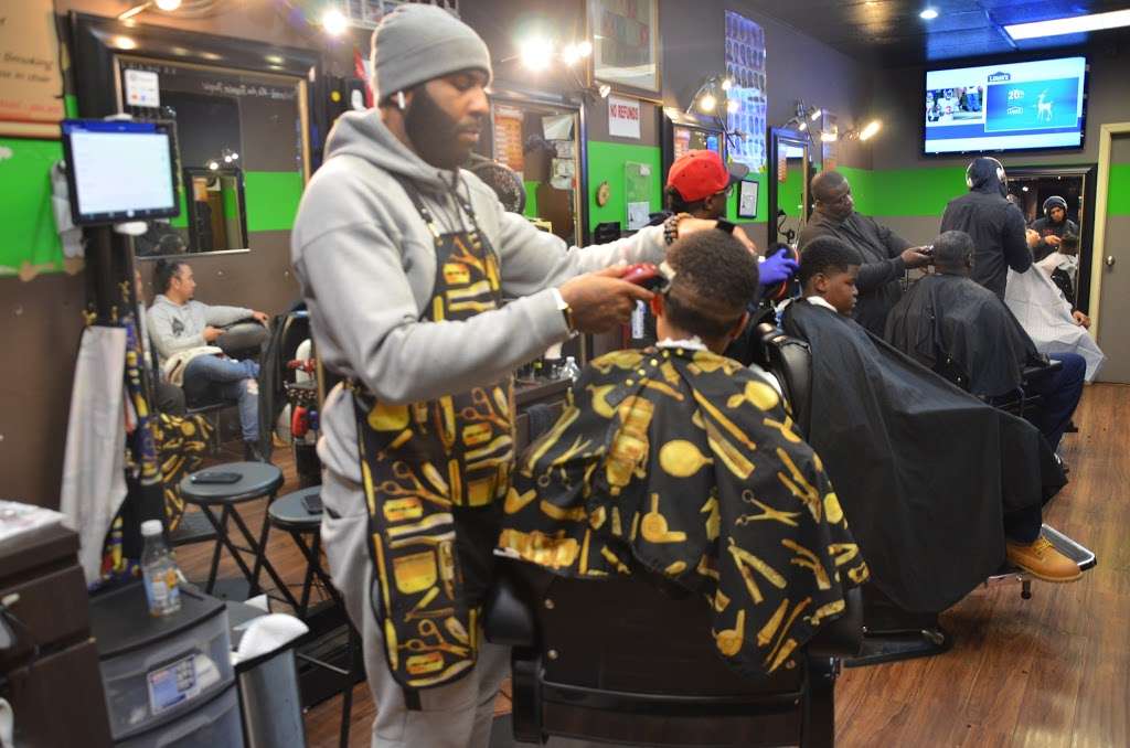 Kold Kutz Barbershop | 246-14 Francis Lewis Blvd, Rosedale, NY 11422, USA | Phone: (718) 527-1200