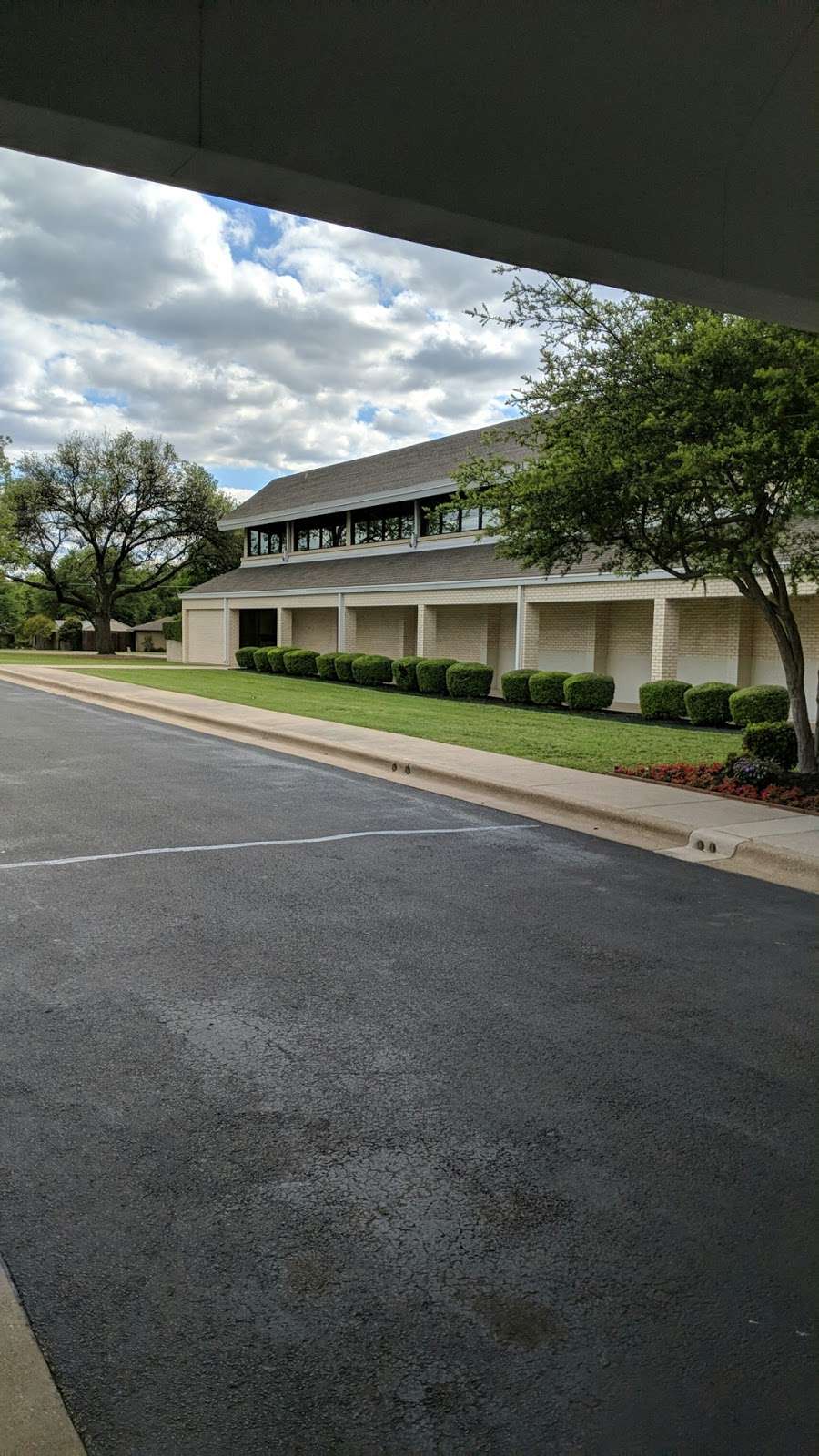 The Village Church - Dallas Northway | 3877 Walnut Hill Ln, Dallas, TX 75229, USA | Phone: (972) 537-1320