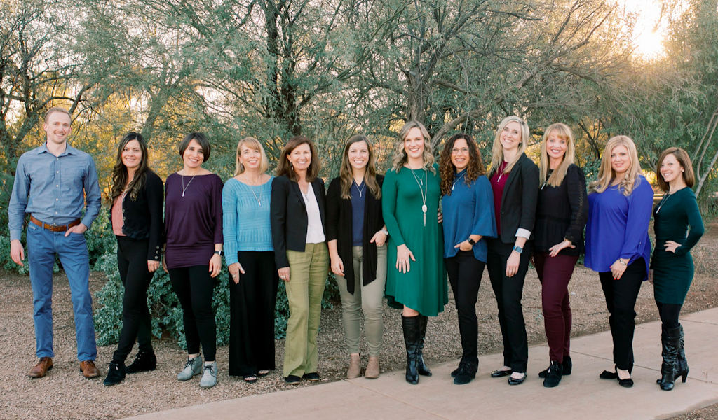 Kelsey Riddle, Licensed Marriage & Family Therapist | 8737 E Vía De Commercio Suite 200, Scottsdale, AZ 85258, USA | Phone: (480) 888-5380