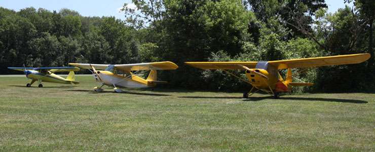 Warwick Municipal Airport | 41 Airport Rd, Warwick, NY 10990, USA | Phone: (845) 987-1320