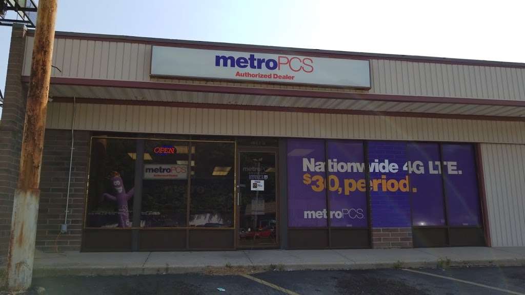 Metro PCS | 4125 N Oak Trafficway, Kansas City, MO 64116, USA | Phone: (816) 569-3793