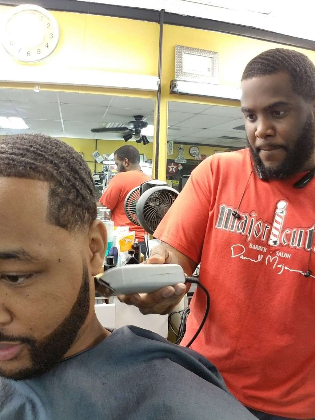 Major Cutz | 250 Hwy 67, Cedar Hill, TX 75104, USA | Phone: (972) 293-7484