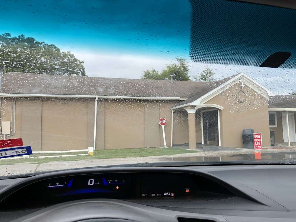 Iglesia De Dios Camino Al Cielo | 718 W Pyron Ave, San Antonio, TX 78221, USA | Phone: (210) 584-7213