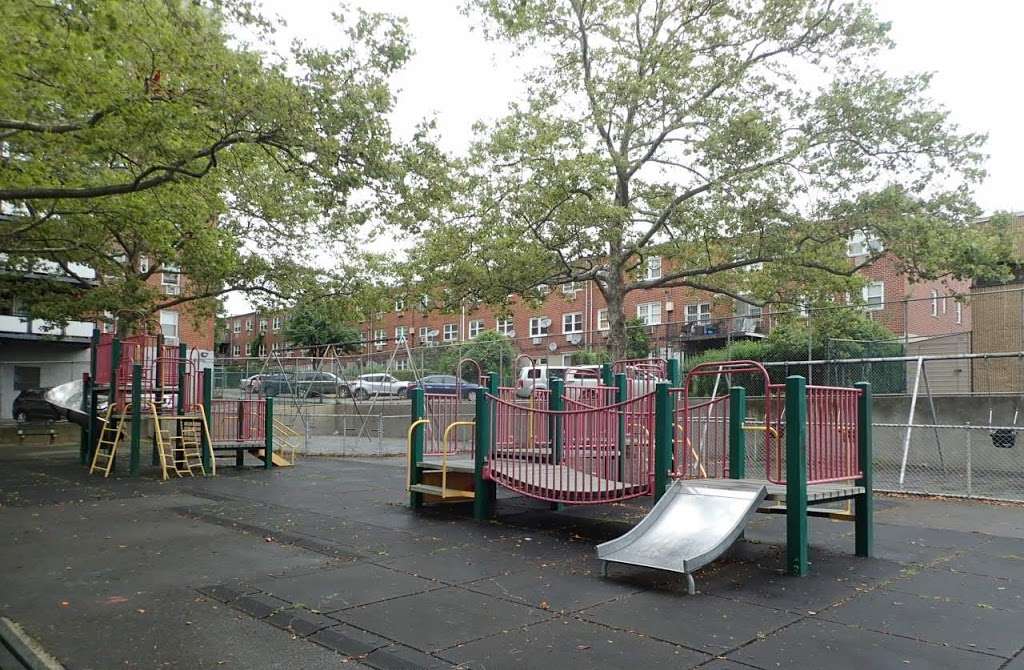 Bay Terrace Playground | 23rd Ave. &, Bell Blvd, Bayside, NY 11360, USA | Phone: (212) 639-9675