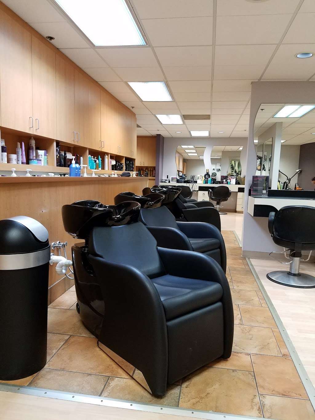 Hair Decisions & Oasis Spa | 12438 W National Ave, New Berlin, WI 53151 | Phone: (262) 797-9710