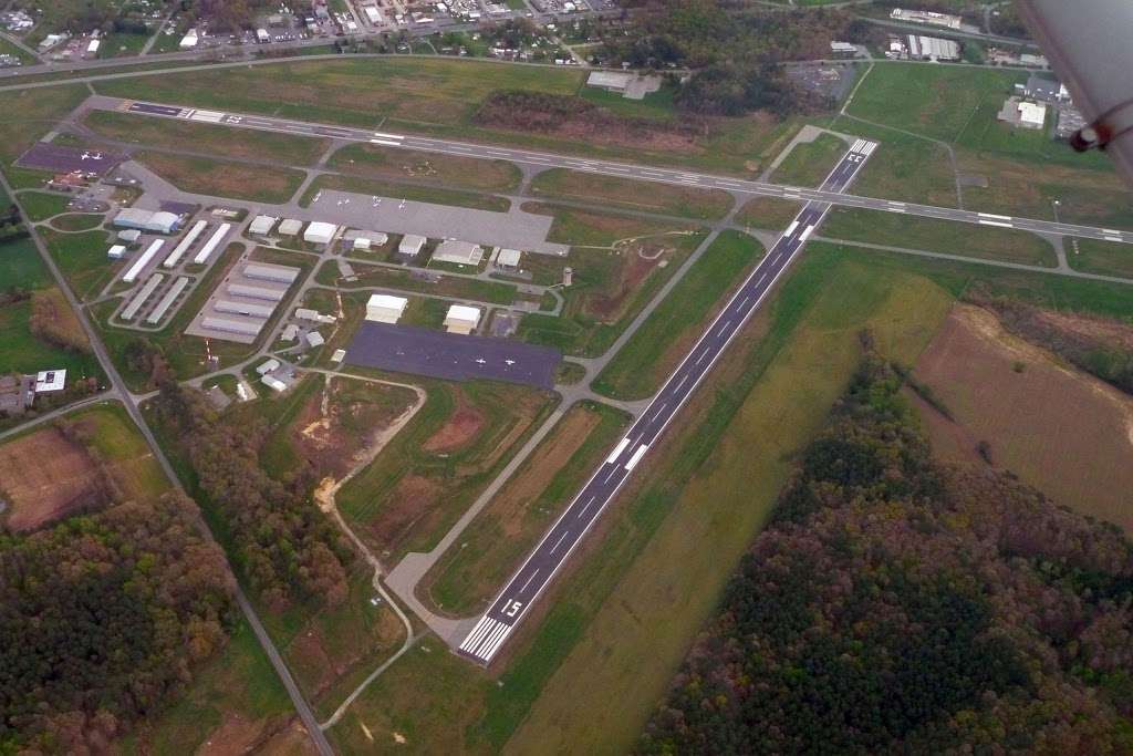 Crisfield Municipal Airport | 4784 Jacksonville Rd, Crisfield, MD 21817, USA | Phone: (410) 968-3062