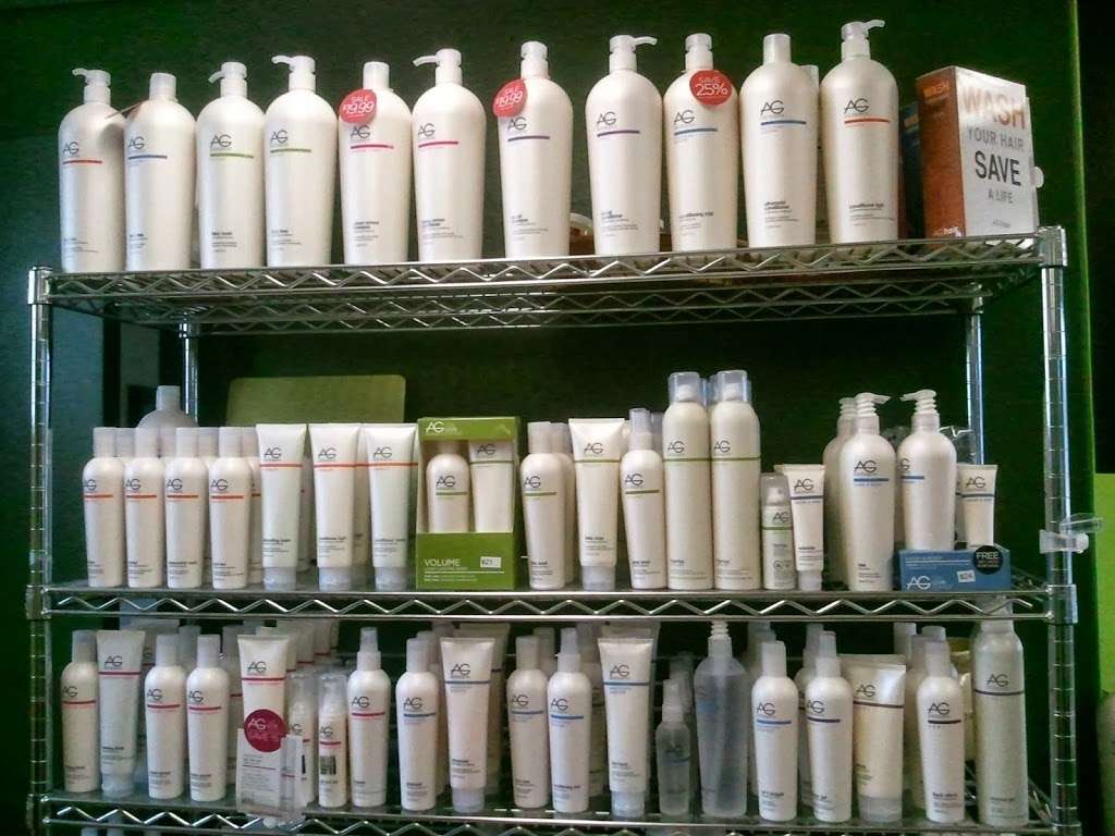 Fontanas Salon | 726 N Coast Hwy 101, Encinitas, CA 92024, USA | Phone: (760) 632-6995