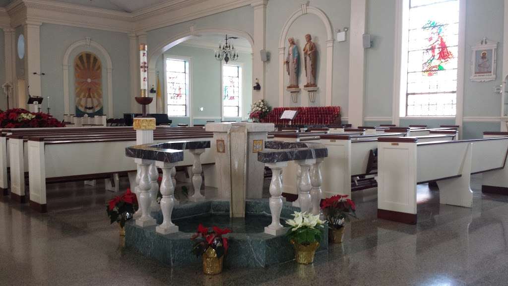 The Church of the Blessed Sacrament | 201 N Central Ave, Valley Stream, NY 11580, USA | Phone: (516) 568-1027