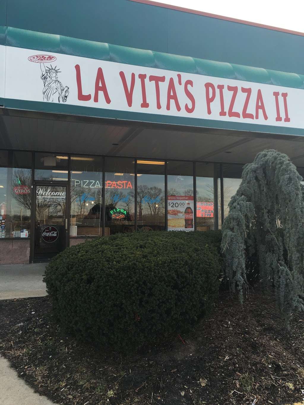 La Vitas Pizza II | 1710 NJ-38, Lumberton, NJ 08048, USA | Phone: (609) 265-9645