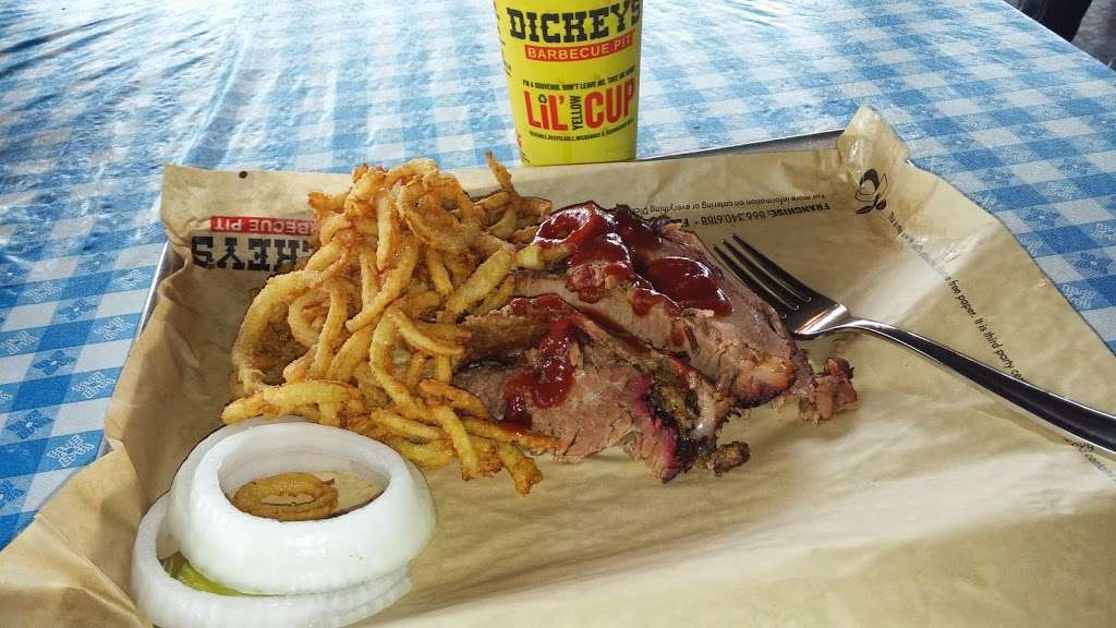 Dickeys Barbecue Pit | 3710 S Carrier Pkwy, Grand Prairie, TX 75052, USA | Phone: (972) 318-9659