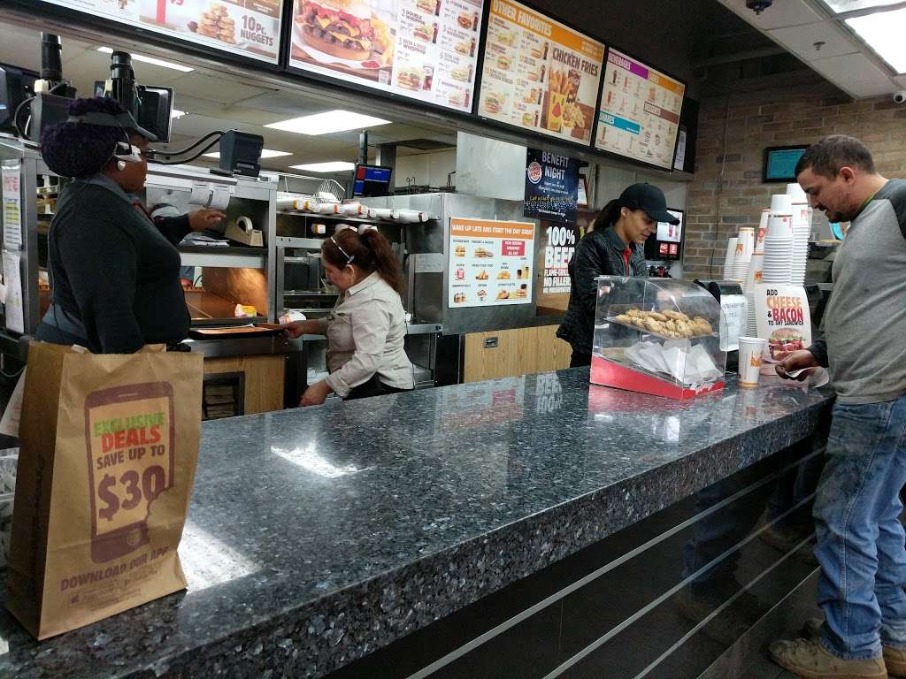 Burger King | 3160 Quakerbridge Rd, Trenton, NJ 08619 | Phone: (609) 584-6208