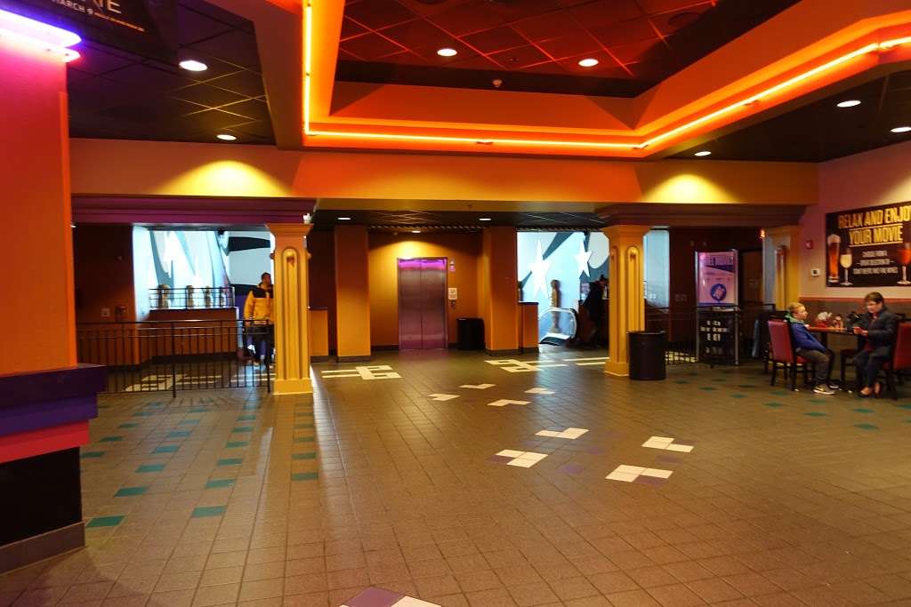 Regal Cinemas Brandywine Town Center 16 | 3300 Brandywine Pkwy, Wilmington, DE 19803, USA | Phone: (844) 462-7342