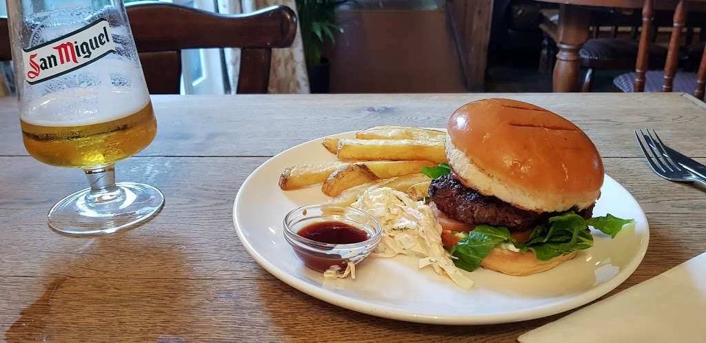 The Bull Inn | High St, Much Hadham SG10 6BU, UK | Phone: 01279 841100