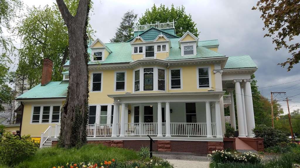 Colorblends House & Spring Garden | 893 Clinton Ave, Bridgeport, CT 06604, USA | Phone: (203) 338-0776