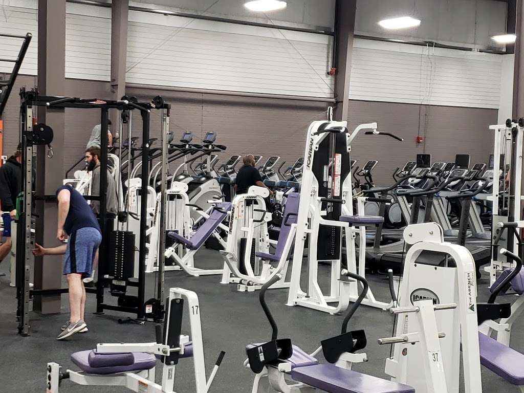 Pure Fitness Salisbury | 600 Glen Ave, Salisbury, MD 21804, USA | Phone: (410) 469-1524