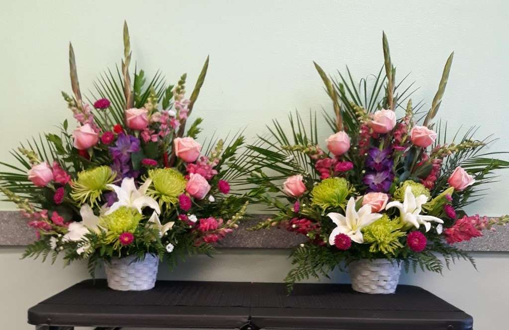 DANEIRYS FLOWERS | 10229 Rosecrans Ave, Bellflower, CA 90706 | Phone: (562) 281-9687