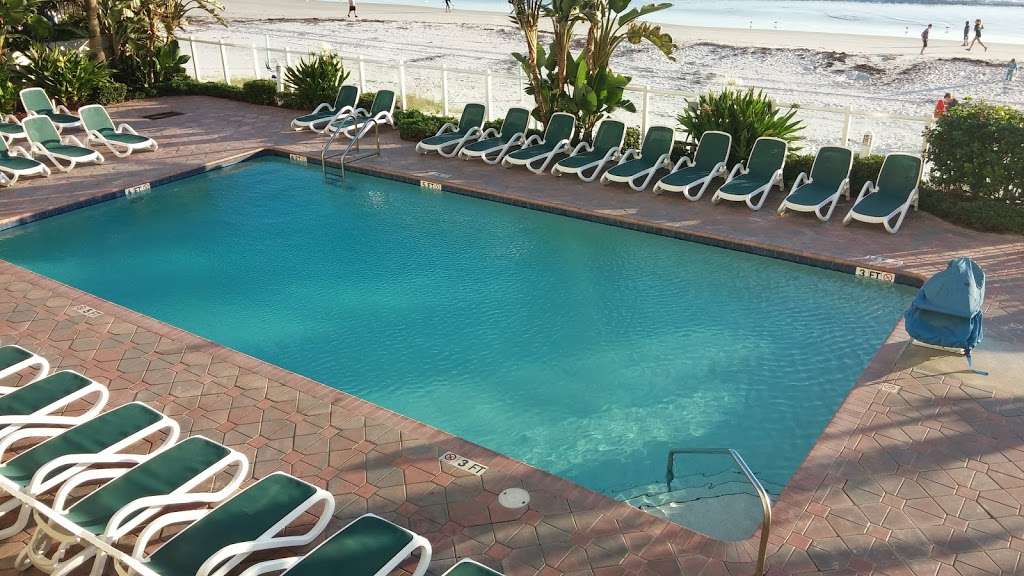 Days Inn by Wyndham Daytona Oceanfront | 3357 S Atlantic Ave, Daytona Beach, FL 32118 | Phone: (386) 506-8978