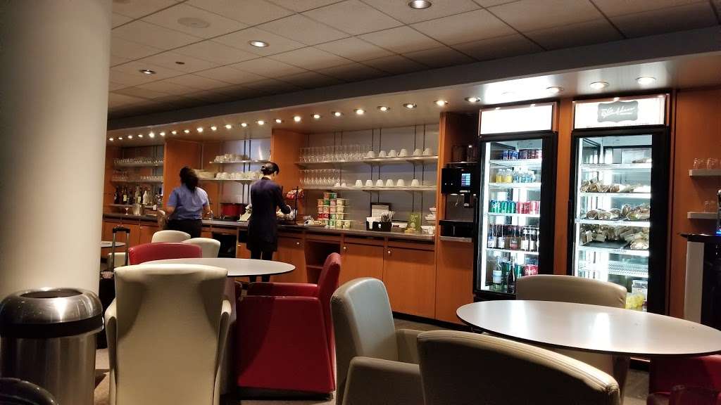 Air France Lounge | 10000 West OHare Ave, Chicago, IL 60666, USA | Phone: (800) 237-2747